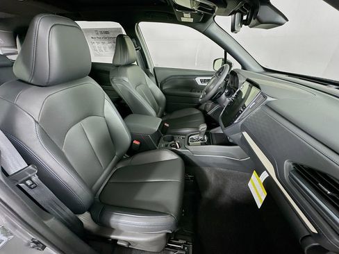 New 2025 Subaru Forester Limited image 36