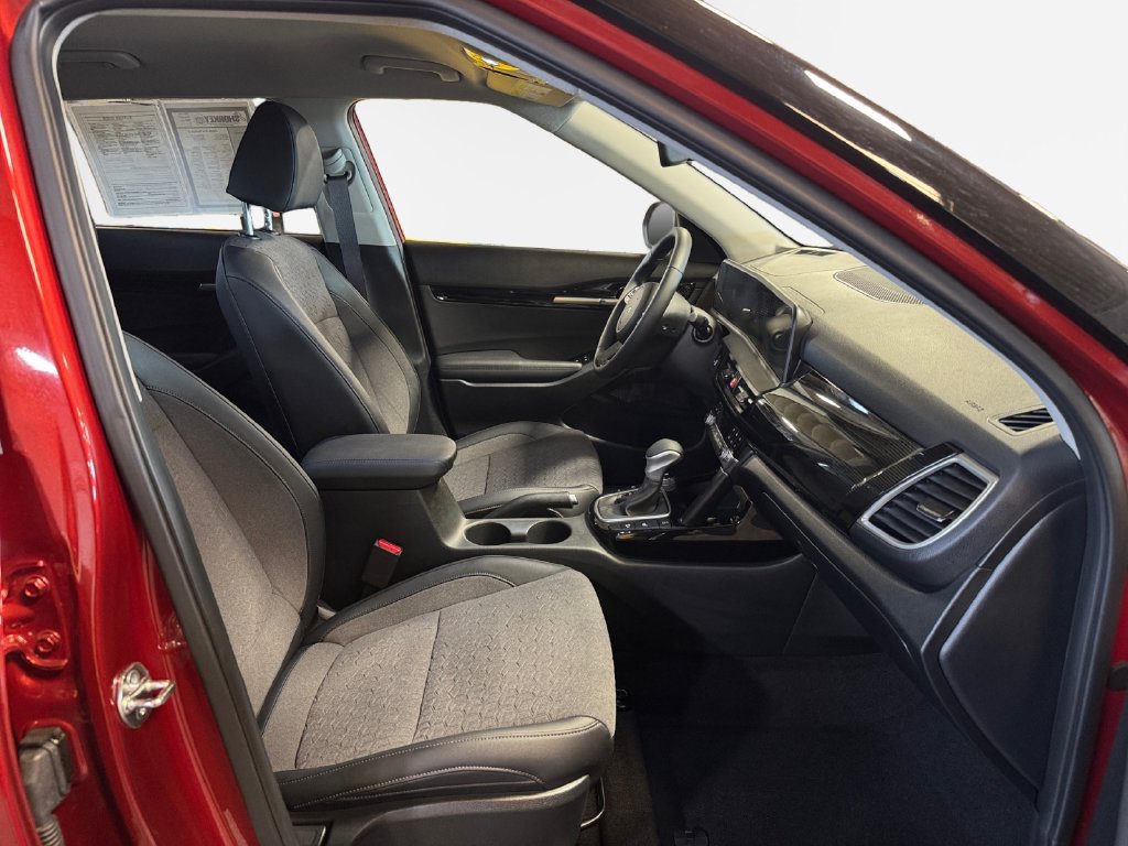 Certified 2026 Kia Seltos S AWD/4WD image 26