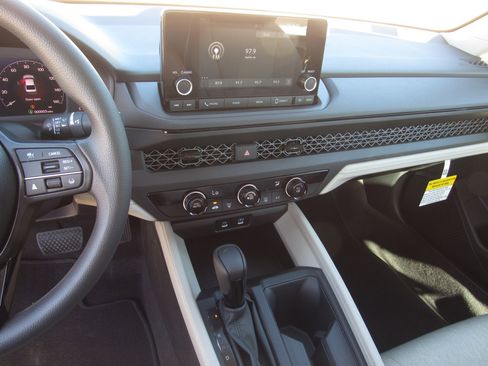 New 2025 Honda Accord LX image 15