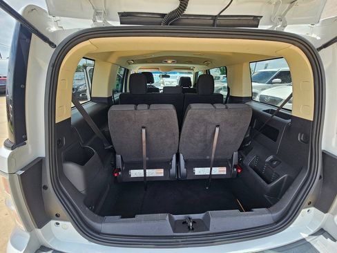 Used 2014 Ford Flex SE FWD image 13