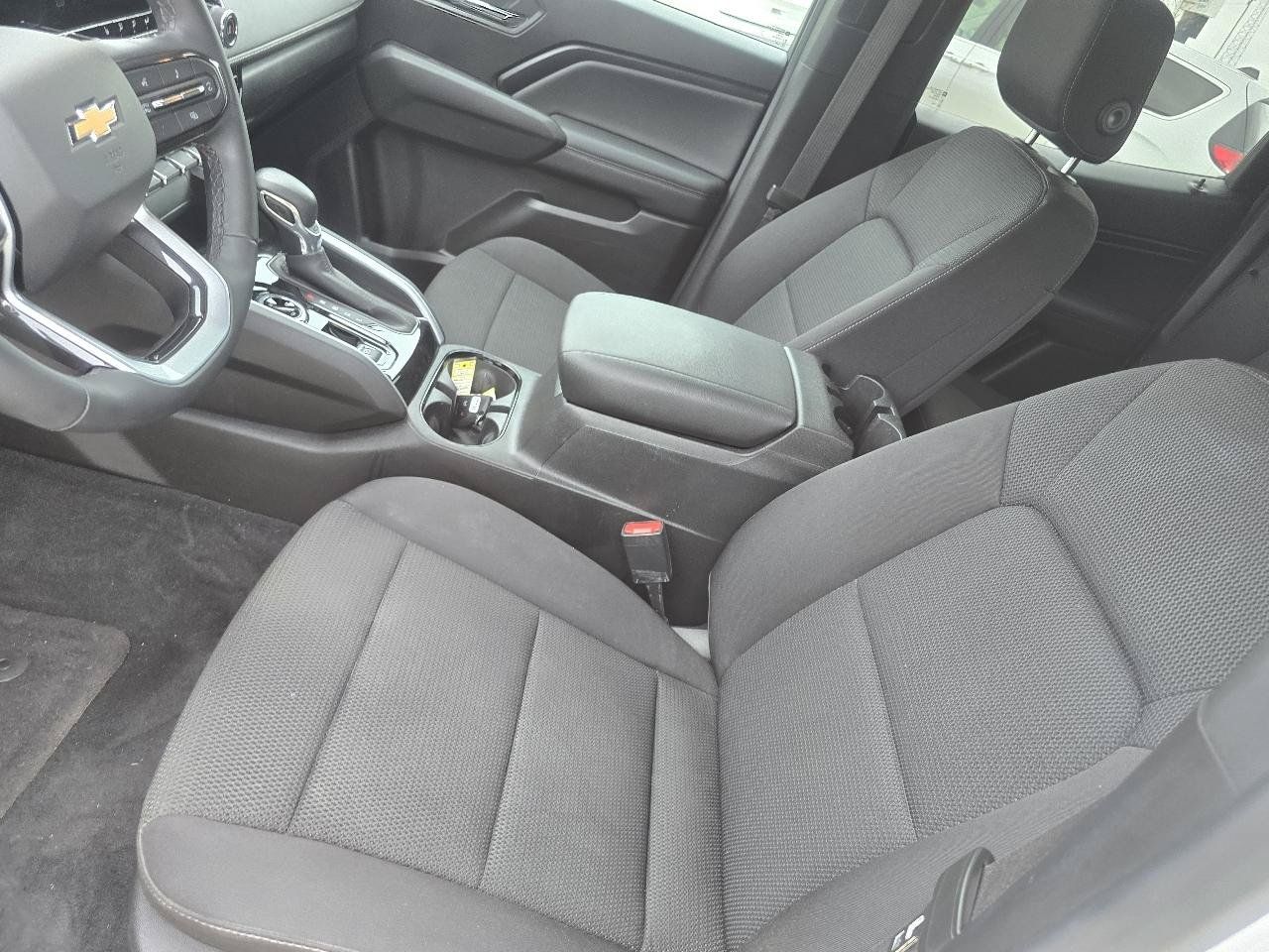 Used 2023 Chevrolet Colorado LT w/ LT Convenience Package II AWD/4WD image 19