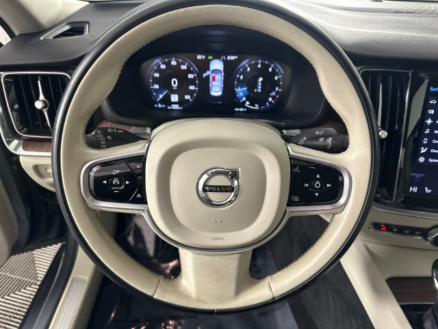 Used 2021 Volvo S60 T5 Momentum AWD/4WD image 13