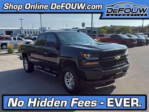 Used 2018 Chevrolet Silverado 1500 Custom w/ Custom Value Package AWD/4WD image 1