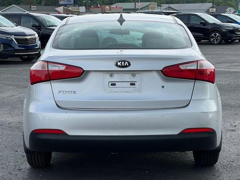 Used 2015 Kia Forte LX FWD image 18