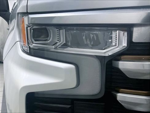 Used 2022 Chevrolet Silverado 1500 High Country w/ High Country Premium Package image 34