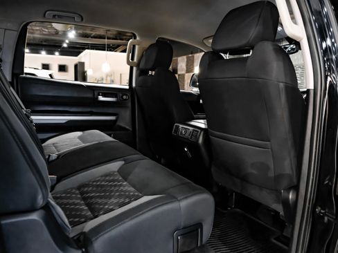 Used 2019 Toyota Tundra SR5 w/ SR5 Upgrade Package AWD/4WD image 47