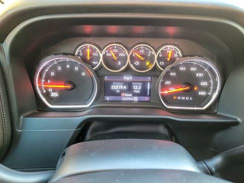 Used 2022 Chevrolet Silverado 1500 LT Trail Boss w/ Bed Protection Package image 10