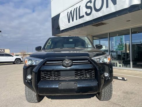 Used 2022 Toyota 4Runner SR5 Premium w/ Moonroof Package image 8
