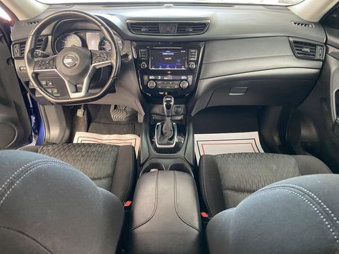 Used 2020 Nissan Rogue SV FWD image 13