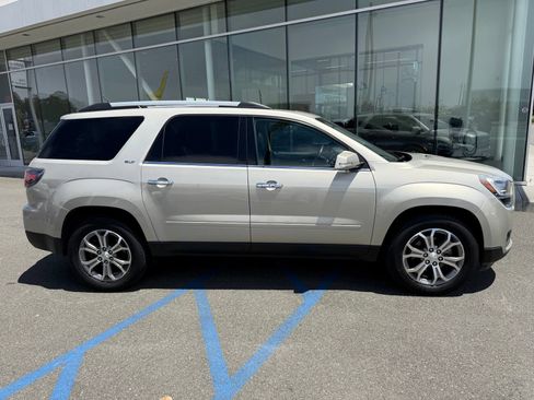 Used 2015 GMC Acadia SLT AWD/4WD image 9