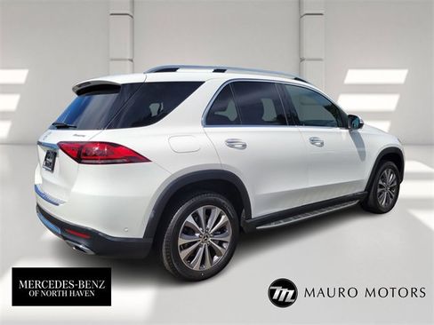 Certified 2022 Mercedes-Benz GLE 350 4MATIC w/ Premium Package image 3