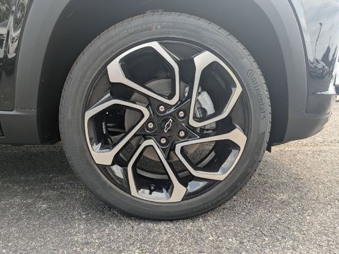 New 2026 Chevrolet Trax RS w/ Driver Confidence Package FWD image 13