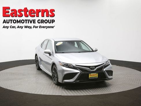 Used 2022 Toyota Camry SE image 49