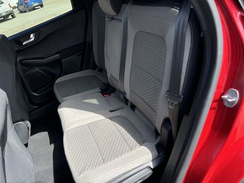 Used 2020 Ford Escape SE image 25