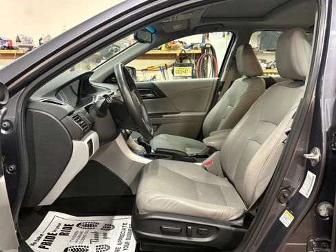 Used 2013 Honda Accord EX-L image 17