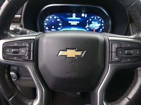 Used 2023 Chevrolet Suburban Premier image 35