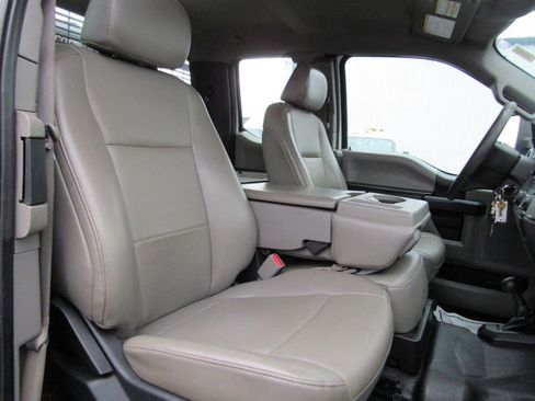 Used 2017 Ford F450 XL w/ Power Equipment Group AWD/4WD image 14