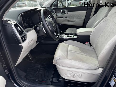 Certified 2023 Kia Sorento SX Prestige image 8