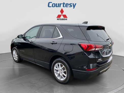Used 2024 Chevrolet Equinox LT FWD image 3