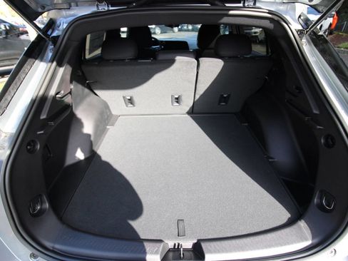 Certified 2026 Chevrolet Equinox EV LT FWD image 29
