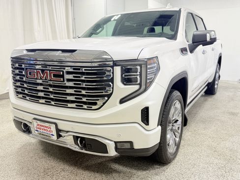 Used 2024 GMC Sierra 1500 Denali image 3