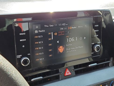 Used 2023 Kia Sportage LX image 16