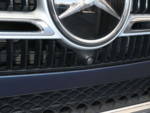 Used 2024 Mercedes-Benz GLE 450e 4MATIC image 64