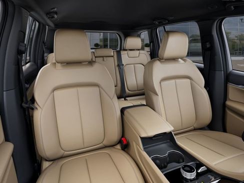 New 2026 Jeep Grand Cherokee Limited AWD/4WD image 16