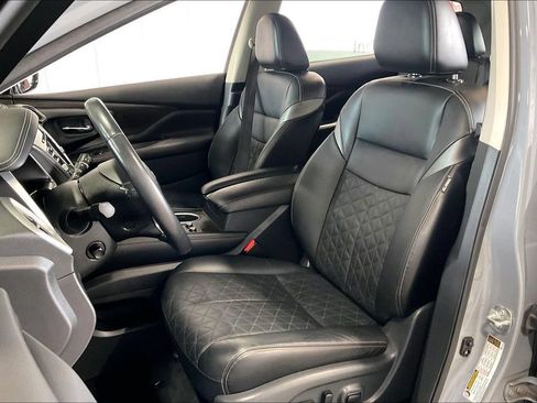 Used 2024 Nissan Murano Platinum AWD/4WD image 3