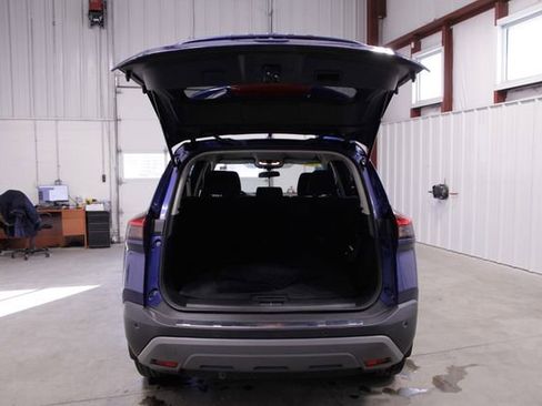 Used 2023 Nissan Rogue SV image 19