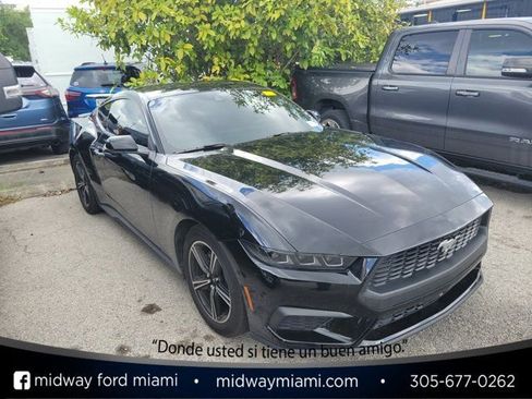 Used 2025 Ford Mustang Premium RWD image 1