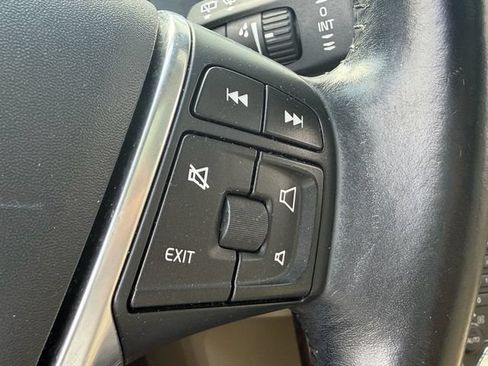 Used 2014 Volvo XC60 T6 AWD/4WD image 19