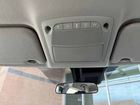 Used 2025 Nissan Leaf S FWD image 24