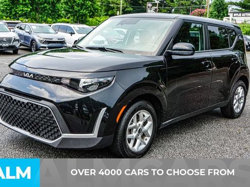 Used 2025 Kia Soul LX w/ LX Technology Package FWD image 3