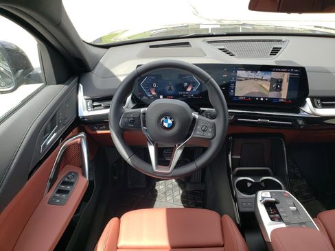 New 2026 BMW X2 xDrive28i w/ Technology Package AWD/4WD image 16