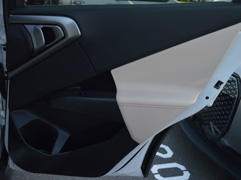 Used 2026 BMW X3 xDrive30 w/ Premium Package image 32