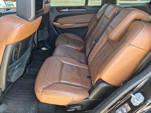 Used 2017 Mercedes-Benz GLS 450 4MATIC image 10
