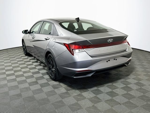 Used 2023 Hyundai Elantra SEL FWD image 6