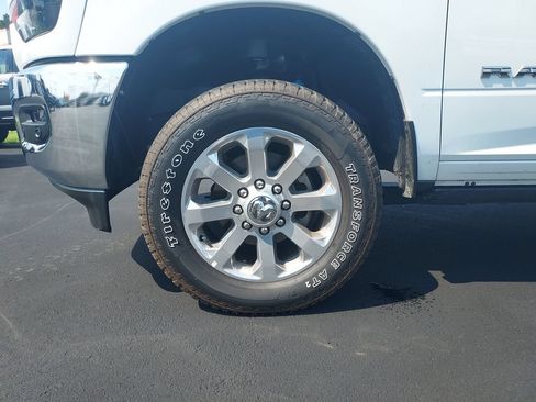 Used 2025 RAM 2500 Laramie AWD/4WD image 10