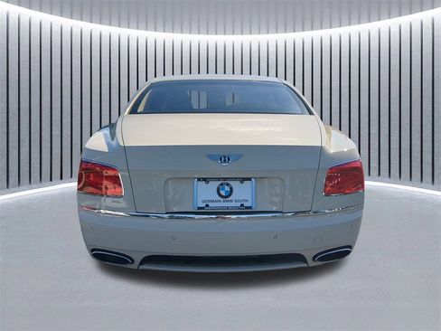 Used 2018 Bentley Flying Spur W12 image 6