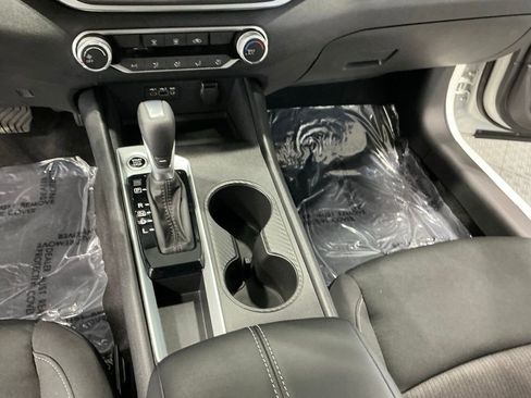 Used 2025 Nissan Altima 2.5 S image 16