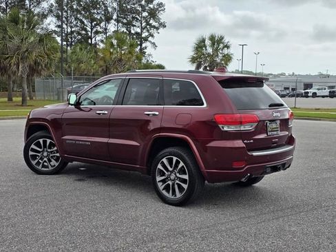 Used 2018 Jeep Grand Cherokee Overland image 4