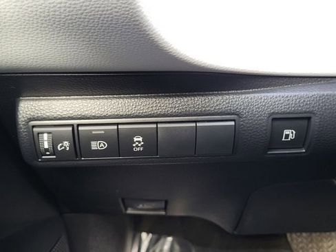 Used 2024 Toyota Corolla SE w/ Convenience Package image 27