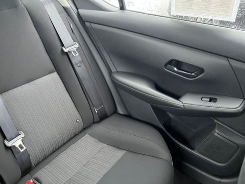 Used 2025 Nissan Sentra SV image 35