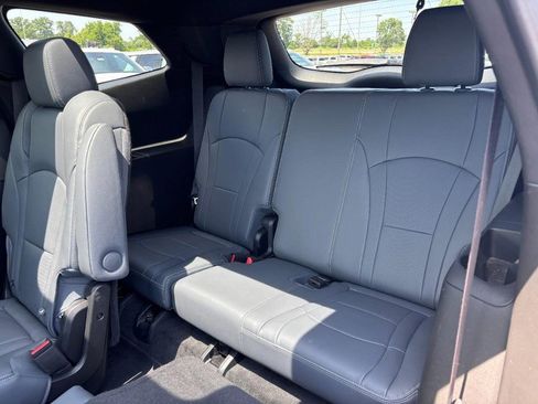 Used 2023 Buick Enclave Premium w/ Experience Buick Package AWD/4WD image 10