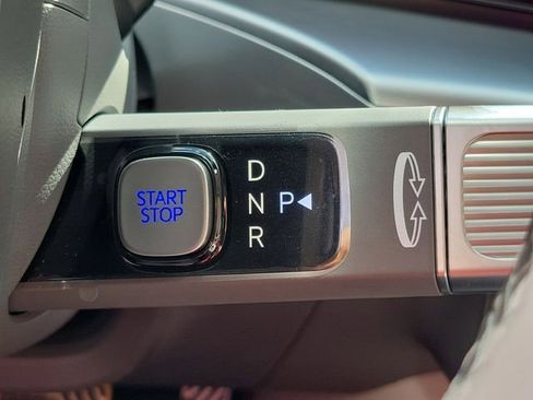 New 2026 Hyundai Ioniq 9 Calligraphy image 8