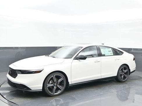 New 2026 Honda Accord SE image 2