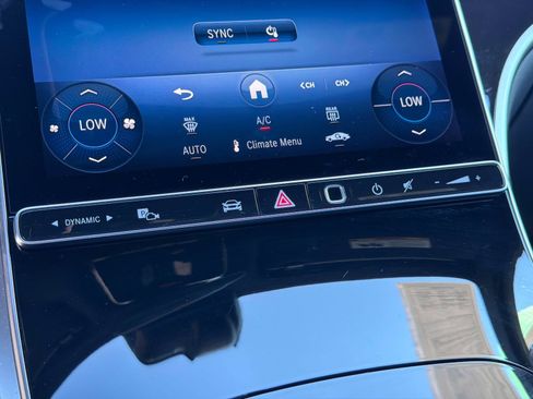 Used 2025 Mercedes-Benz GLC 300 image 43