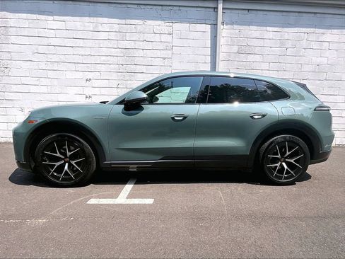 Used 2026 Porsche Cayenne Electric AWD/4WD image 2