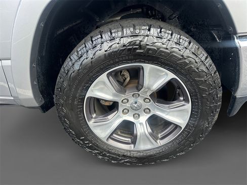 Certified 2021 RAM 1500 Laramie image 16